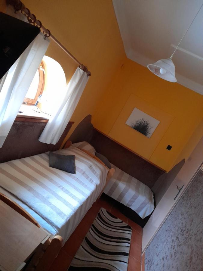 Agave Apartman Velence Buitenkant foto