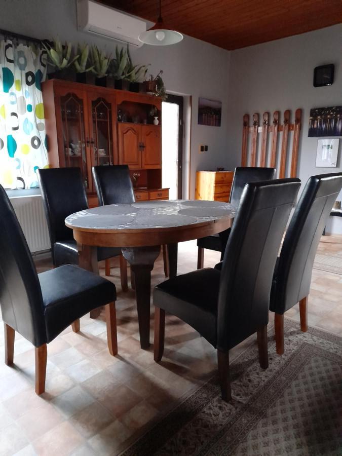 Agave Apartman Velence Buitenkant foto