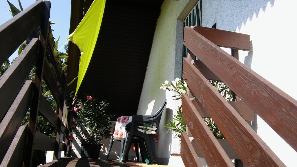 Agave Apartman Velence Buitenkant foto