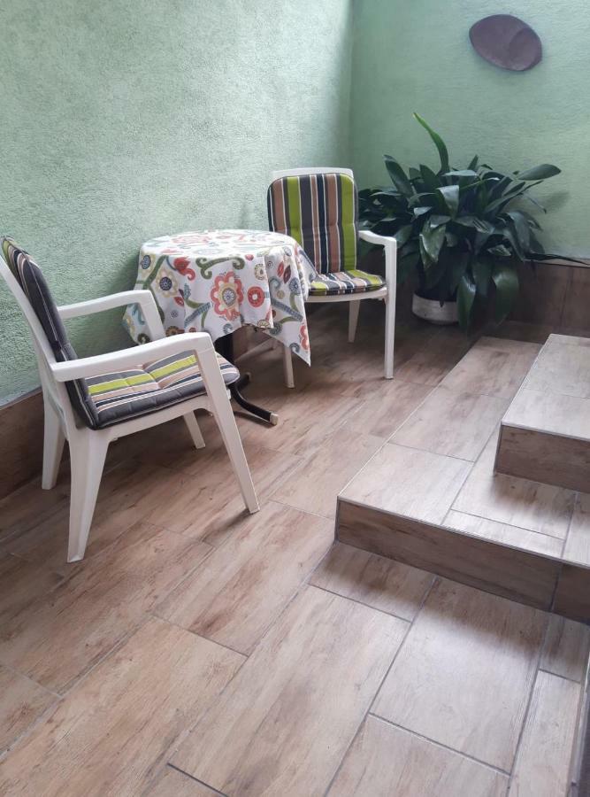 Agave Apartman Velence Buitenkant foto